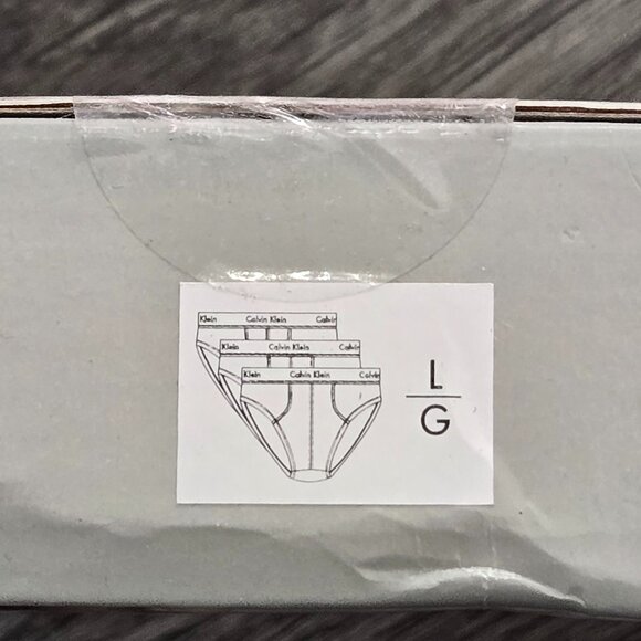 New Calvin Klein 3-Pack Men’s White Briefs – Size Large - Picture 3 of 3